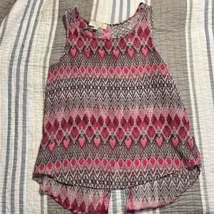 Patterned sleeveless top